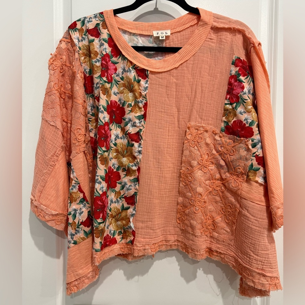 POL Women's Patchwork Floral Blouse - Orange and Red NWOT